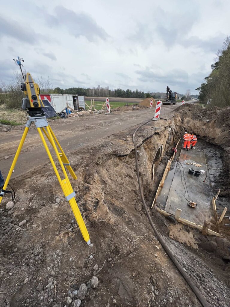 Inwentaryzacja geodezyjna i wytyczenie przepustu trzyotworowego